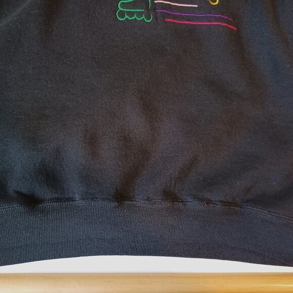 Womens M Black Swearshirt With Rollerblader Embroidery - Picture 2 of 10